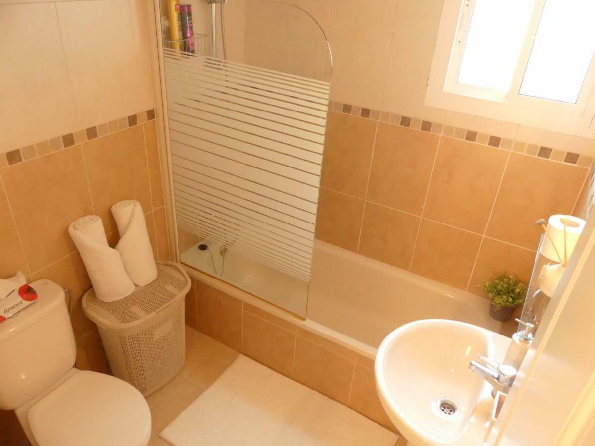 Duplex La Carihuela 1ª Linea De Playa Apartamento Costa Del Sol ตอร์เรโมลิโนส ภายนอก รูปภาพ